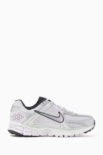 Zoom Vomero 5 Sneakers in Mesh & Leather