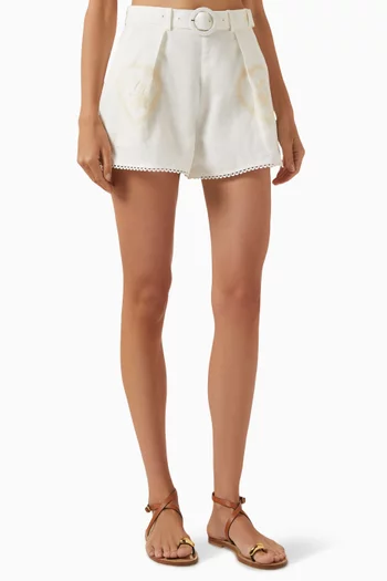 Porto Belted Shorts in Linen