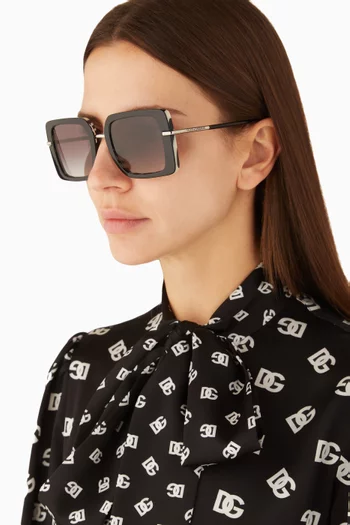 Square Sunglasses in Acetate & Metal