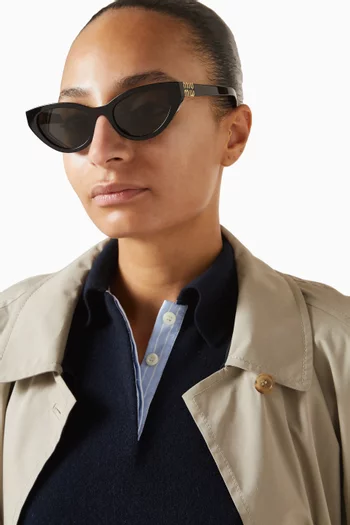 Cat-eye Sunglasses in Acetate