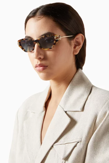 Cat-eye Sunglasses in Acetate