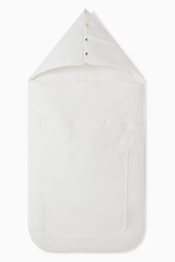 Sleeping Nest in Cotton