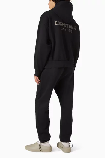 كنزة بغطاء رأس بقصة كلاسيكية صوف