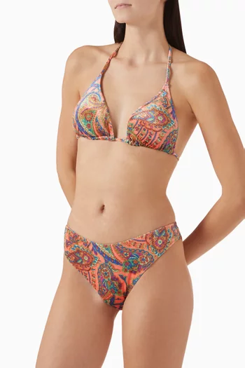 قطعة بيكيني علوية بتصميم مثلث