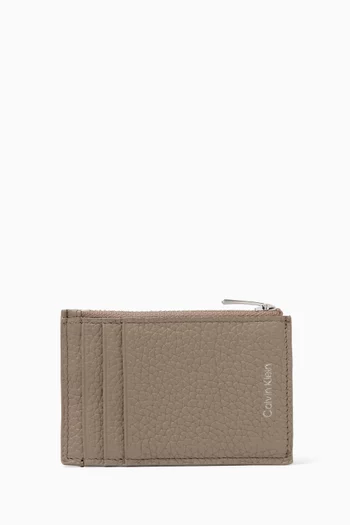 حافظة بطاقات بشعار الماركة جلد