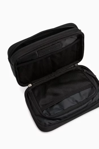 Metal Logo Mesh Pocket Washbag