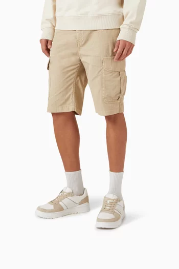 سنيكرز ريترو أسفل الكاحل بنعل كابسول شمواه وجلد