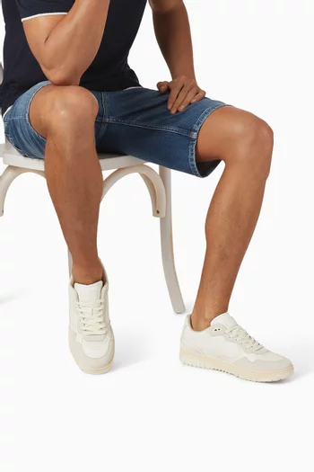 سنيكرز كرة سلة بشعار الماركة جلد نابا