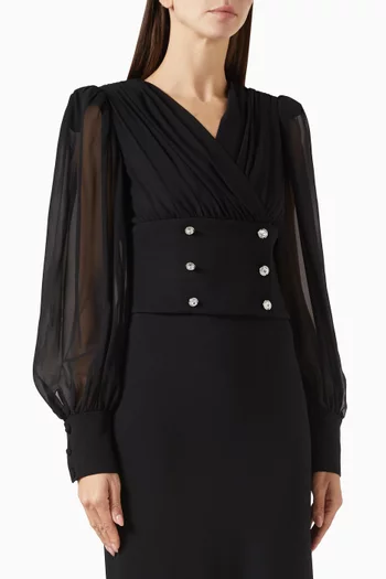 بلوزة بأزرار صوف وكريب