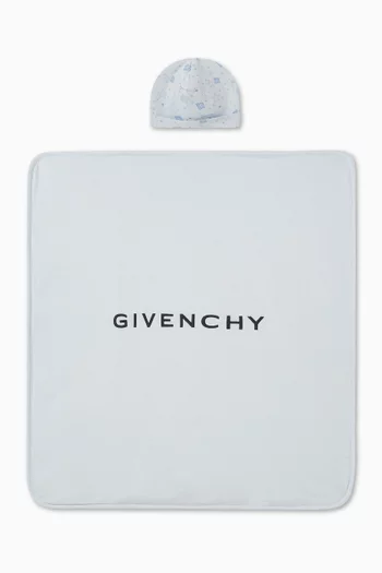 طقم هدايا بطانية وقبعة بشعار الماركة