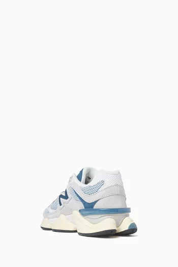 9060 Sneakers in Mesh & Suede