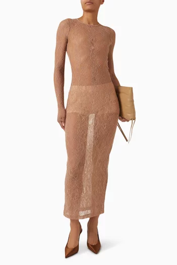 فستان طويل بأكمام طويلة دانتيل شفاف