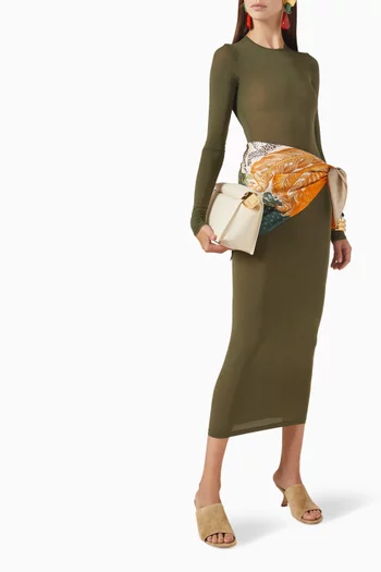 تنورة بقصة ضيقة شفافة