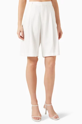 Pleated Shorts in Twill