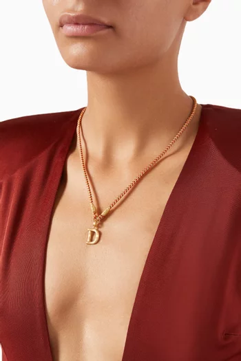 x Fozaza Letter 'D' Necklace in 18kt Yellow Gold