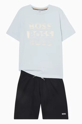 شورت رياضي بشعار الماركة