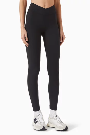 لغينغز بتصميم حرف V قماش كلاود