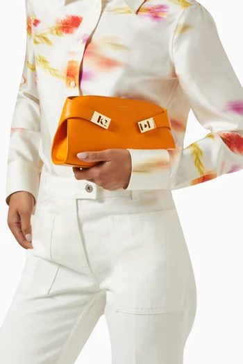 Hug Crossbody Bag in Leather
