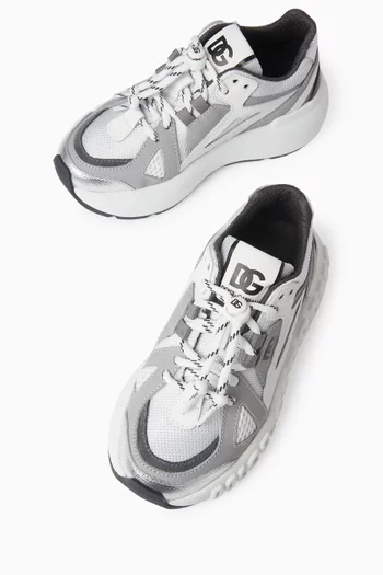 Lace-up Sneakers in Nylon & Mesh