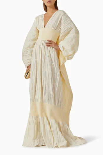 فستان طويل بتصميم منفوخ وفتحة رقبة V