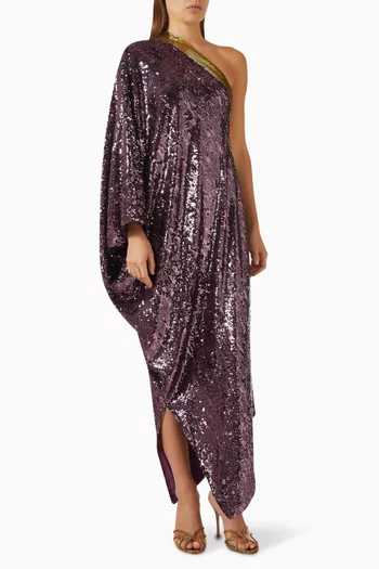 فستان طويل بكتف مكشوف وتطريزات بالترتر