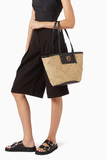 Love Summer Basket Shoulder Bag in Raffia