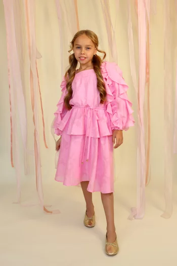 فستان بكشكش ورباط تضييق