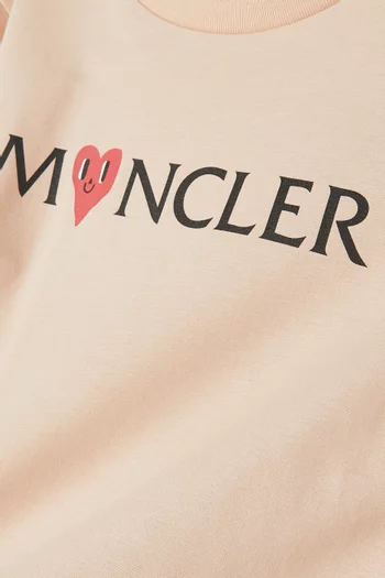 تي شيرت بشعار الماركة على شكل قلب قطن