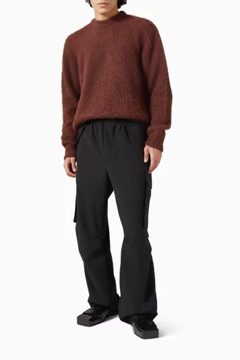 سترة منسوجة بفتحة رقبة مستديرة 