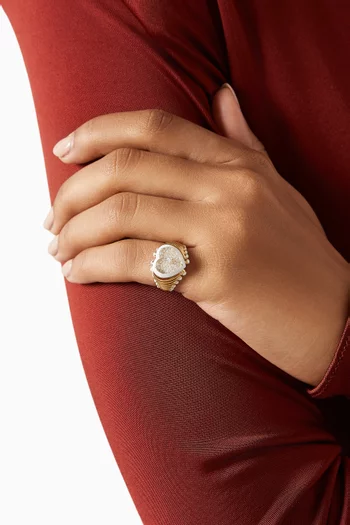 The Heart Moment Diamond Ring in 18kt Gold