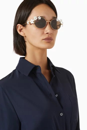 نظارة شمسية مزينة بزهور بإطار بيضاوي معدن