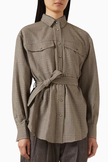 قميص بنقشة مربعات وحزام صوف بكر