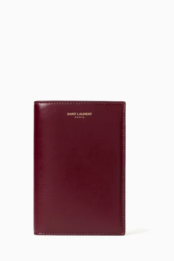 Passport Case in Shiny Leather