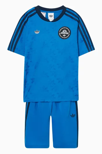 شورت قماش تريكو بشعار الثلاثة خطوط 