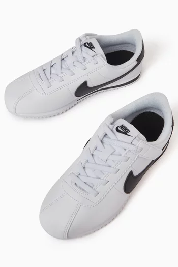 سنيكرز كورتيز بيسيك