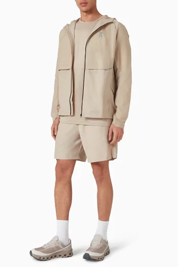 تي شيرت كور تي