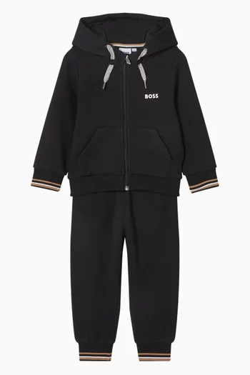 طقم بدلة رياضية بأساور مخططة