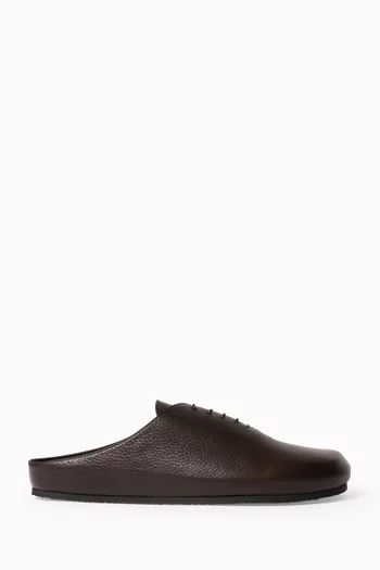 حذاء ديربي مفتوح من الخلف جلد حبيبي