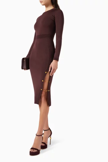 فستان متوسط الطول مطرز