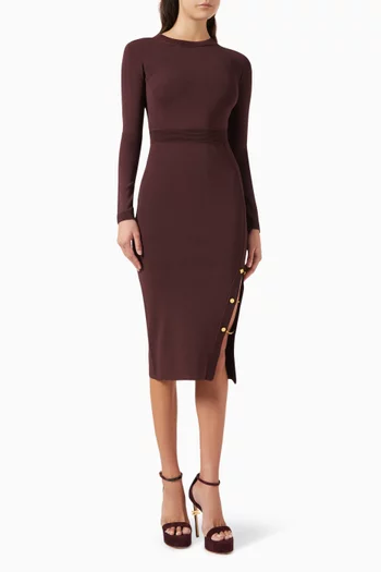 فستان متوسط الطول مطرز