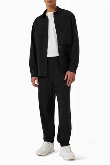 قميص بجيوب خارجية تويل معالج