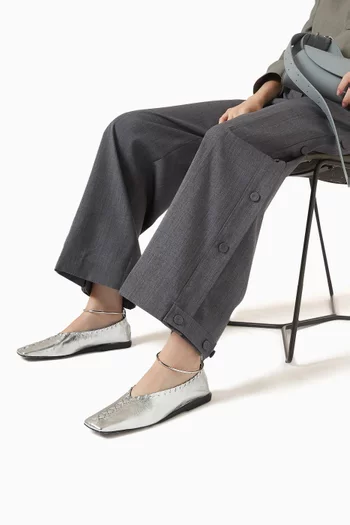 Ring Ballerina Pumps in Laminated Leather