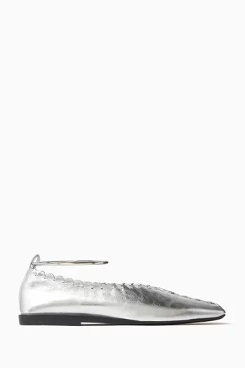 Ring Ballerina Pumps in Laminated Leather