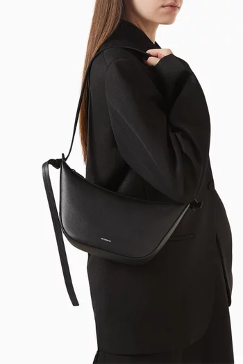 حقيبة كروس صغيرة بعقدة جلد عجل