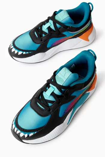 سنيكرز مونستر تراك بوما × هوت ويلز