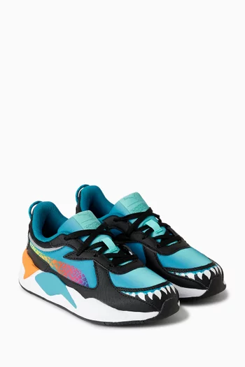 سنيكرز مونستر تراك بوما × هوت ويلز