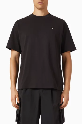 تي شيرت قطن من مجموعة ام ام كيو