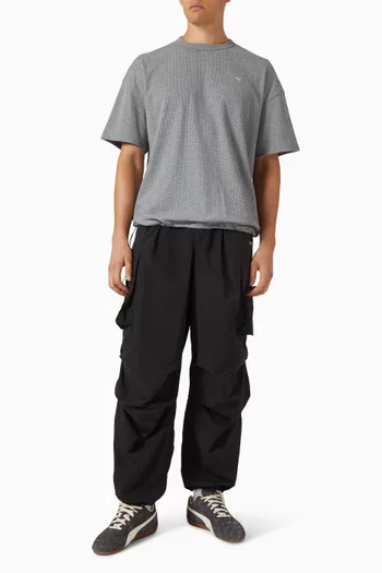 تي شيرت بنسيج متشابك مزيج قطن من مجموعة ام ام كيو