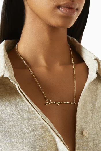 قلادة بتصميم سلسلة بشعار Jacquemus نحاس بلون ذهبي