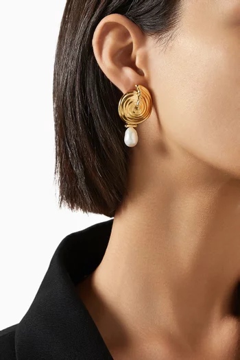 Spiral Pearl Drop Earrings in 18kt Gold-plated Brass